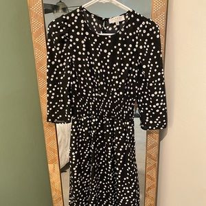 Black polka dot 3/4 sleeve dress